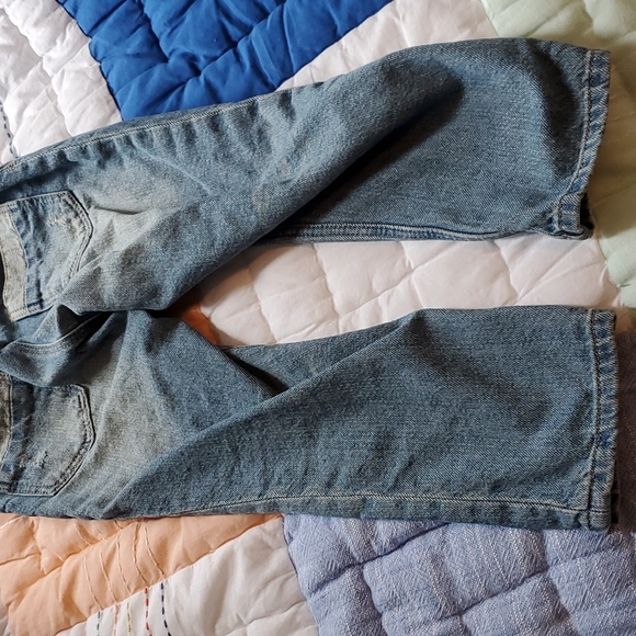 EUC H&M boys distressed jeans size 2-3 yr old - Picture 4 of 8